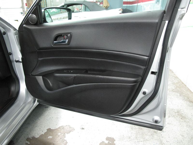 2013 Acura ILX Tech Pkg