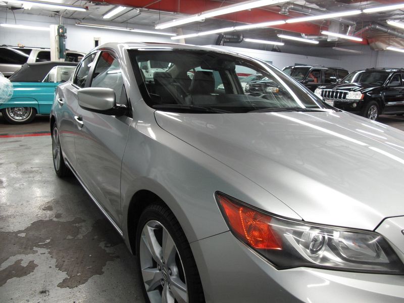 2013 Acura ILX Tech Pkg
