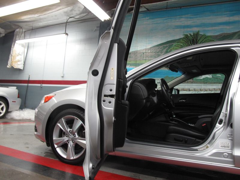 2013 Acura ILX Tech Pkg