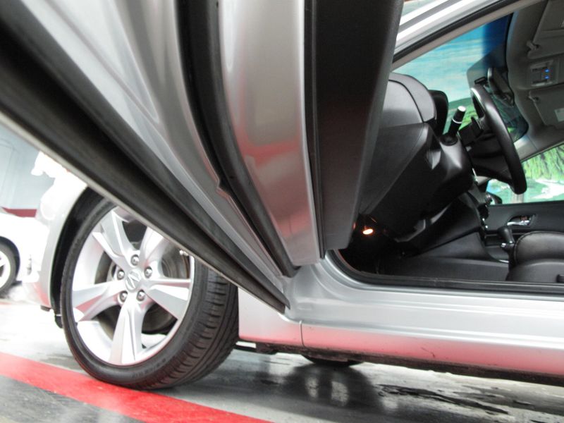 2013 Acura ILX Tech Pkg