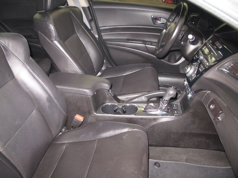 2013 Acura ILX Tech Pkg