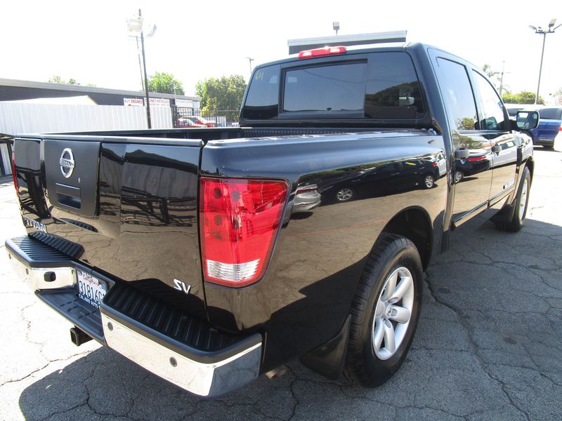 2012 Nissan Titan SV