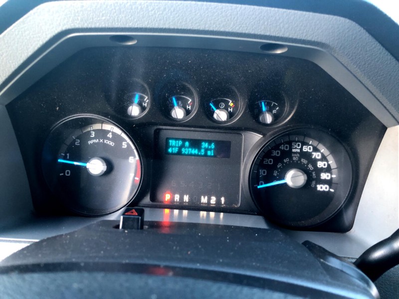 2012 Ford Super Duty F-350 DRW XL