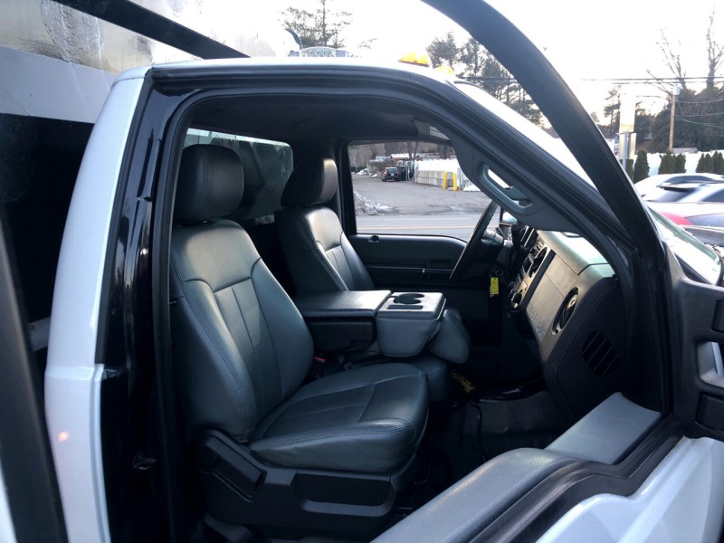 2012 Ford Super Duty F-350 DRW XL