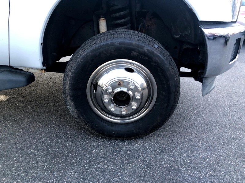 2012 Ford Super Duty F-350 DRW XL