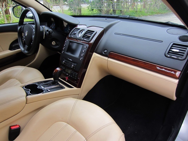 2012 Maserati Quattroporte S Sedan